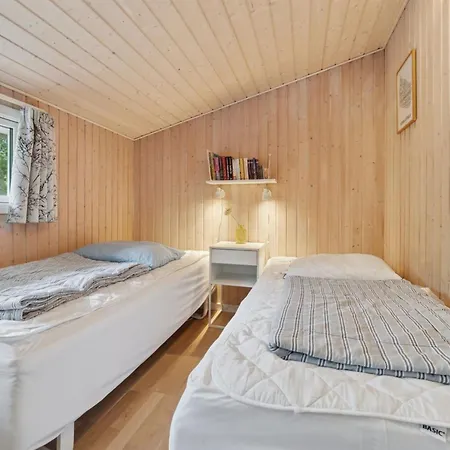 Roir - 250m From The Sea By Interhome * Vester Somarken