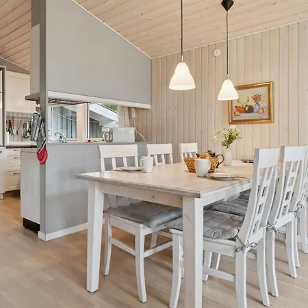 Roir - 250m From The Sea By Interhome * Vester Somarken